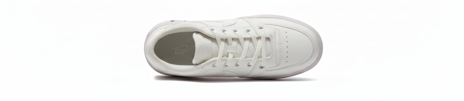 Nike Sneaker - White